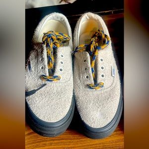 Cream Suede black sole vans women’s 7 - men’s 5.5